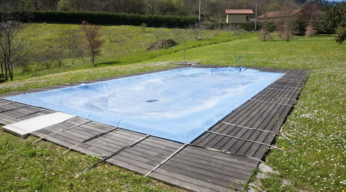 Pool opening and closing services in Adelanto, CA